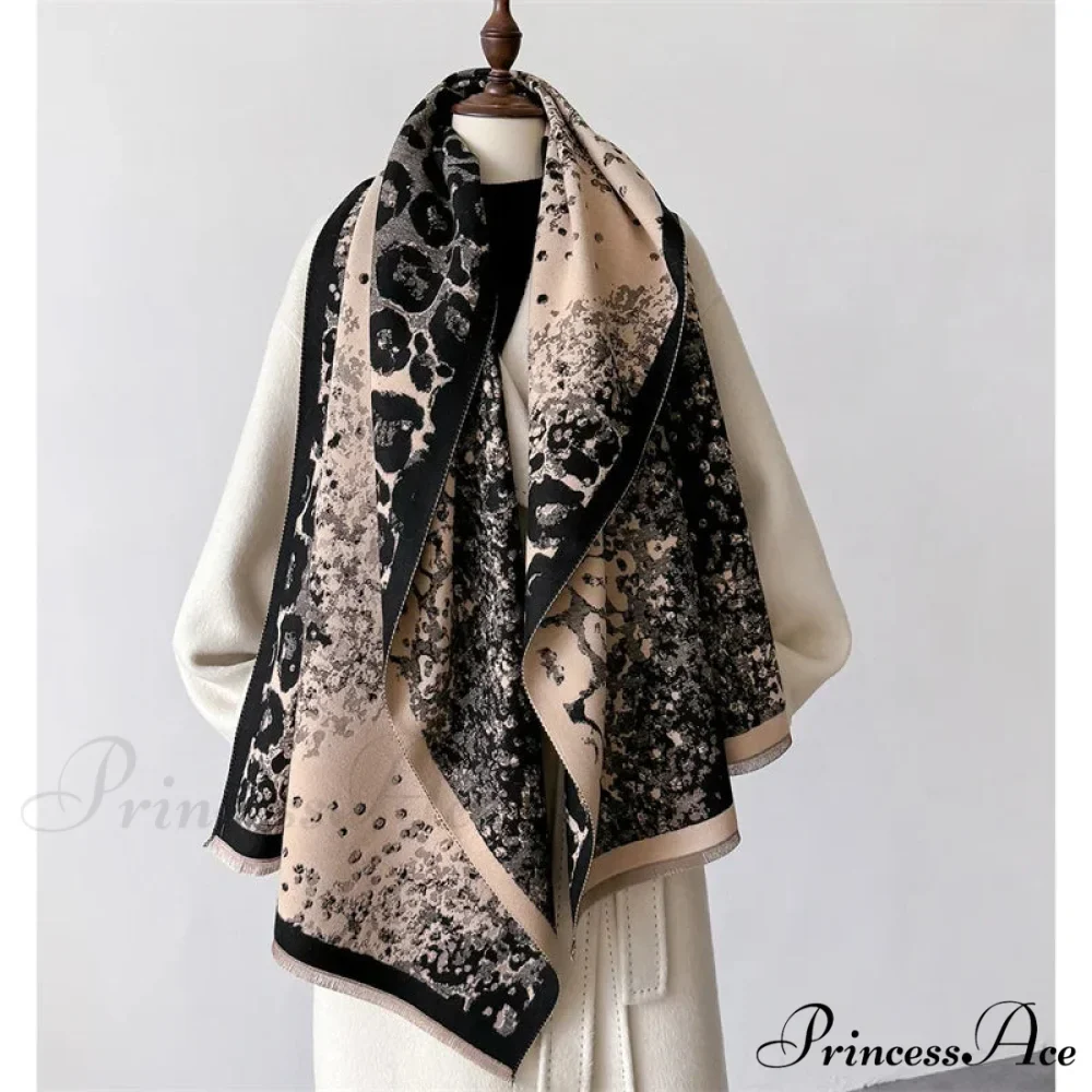 High-end Brand Cashmere Floral Scarf - Image 9