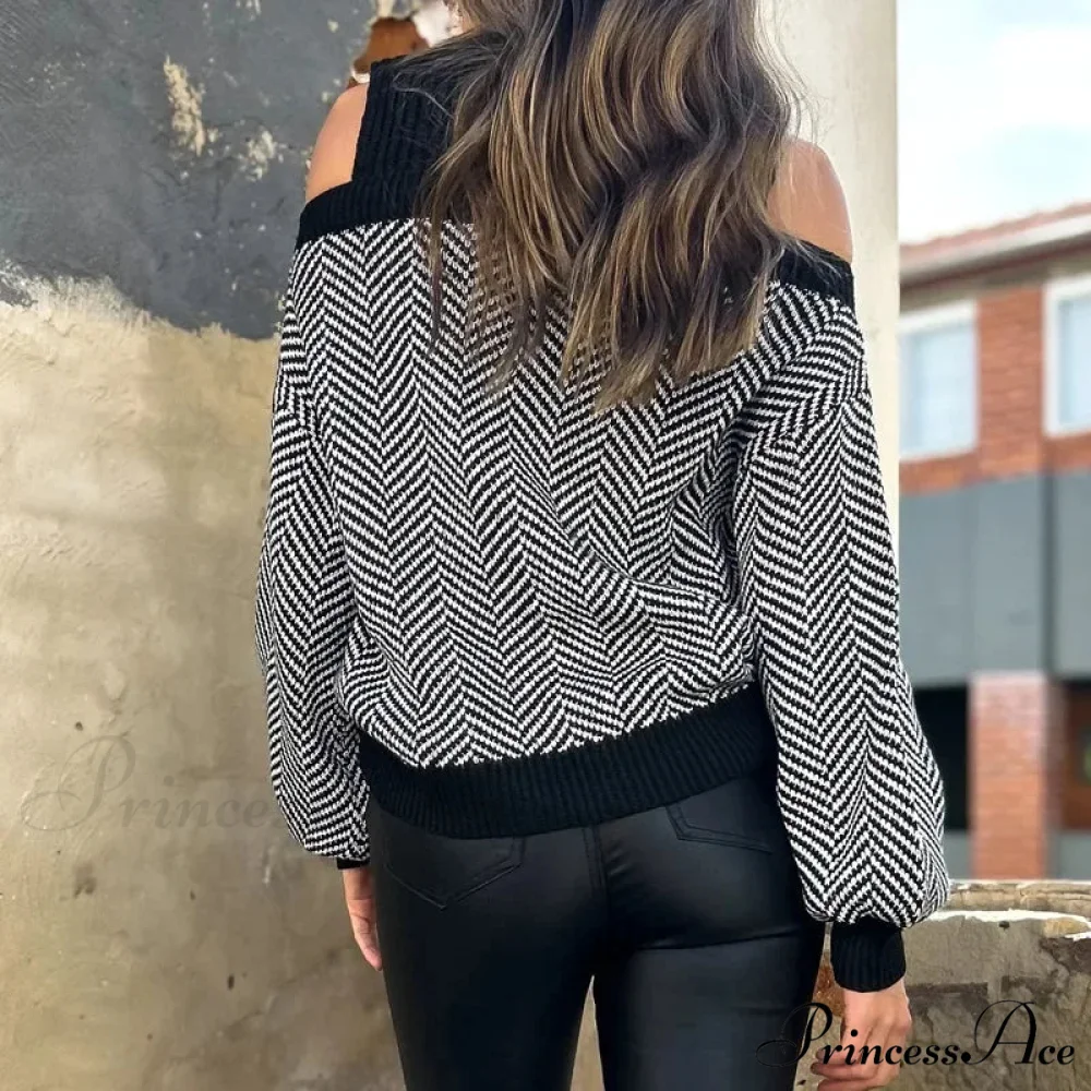 High Neck Empty Out Dark Sweater - Image 4