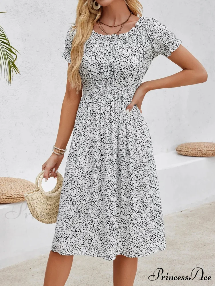Informal Bohemian Seaside Flower Dress - Image 4