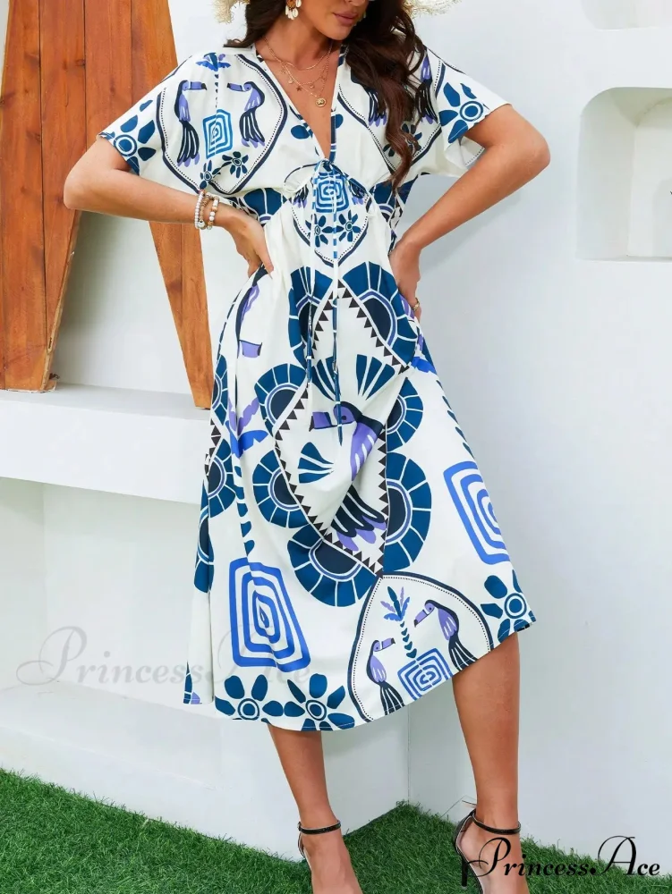 Informal Elevated Waist Plunging-neckline Bohemian Floral Dress - Image 5