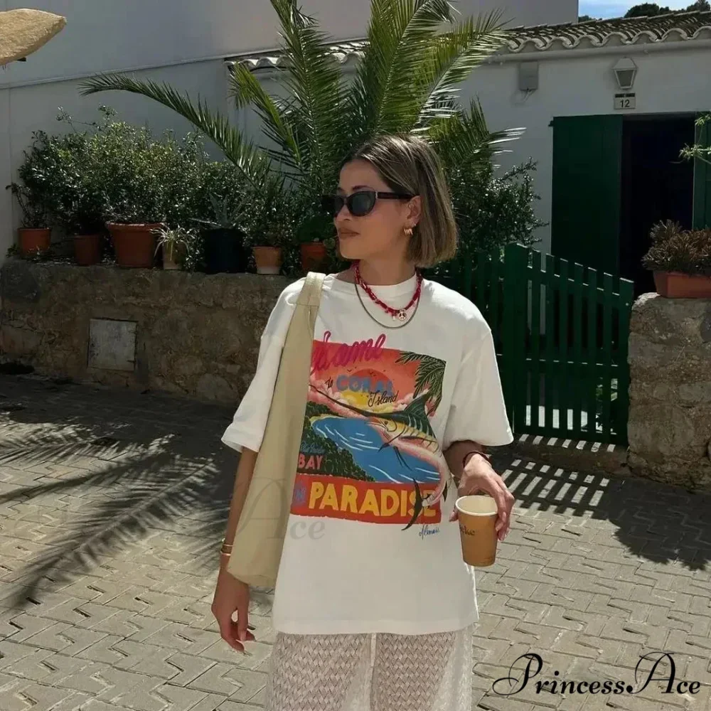 Informal Lotus Peepers Graphic T-shirt - Image 4