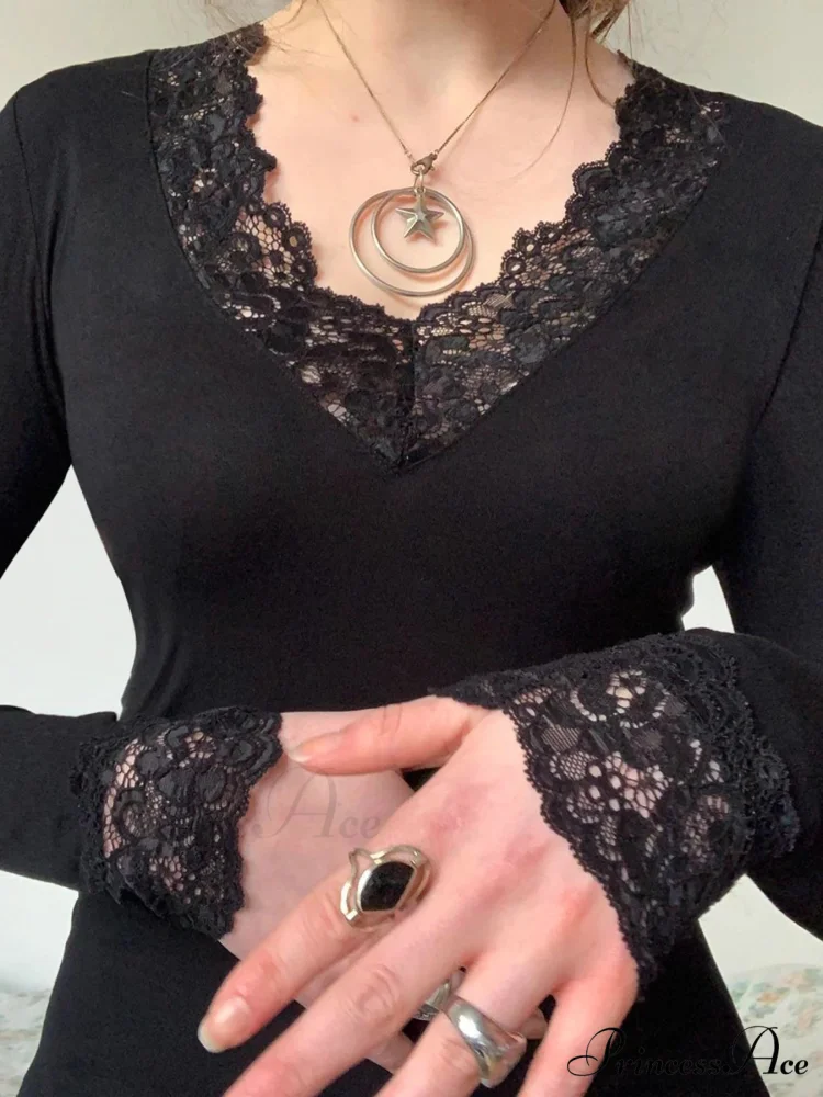 Informal Solid Lace Trim Slender V-Neck Knit Top - Image 2