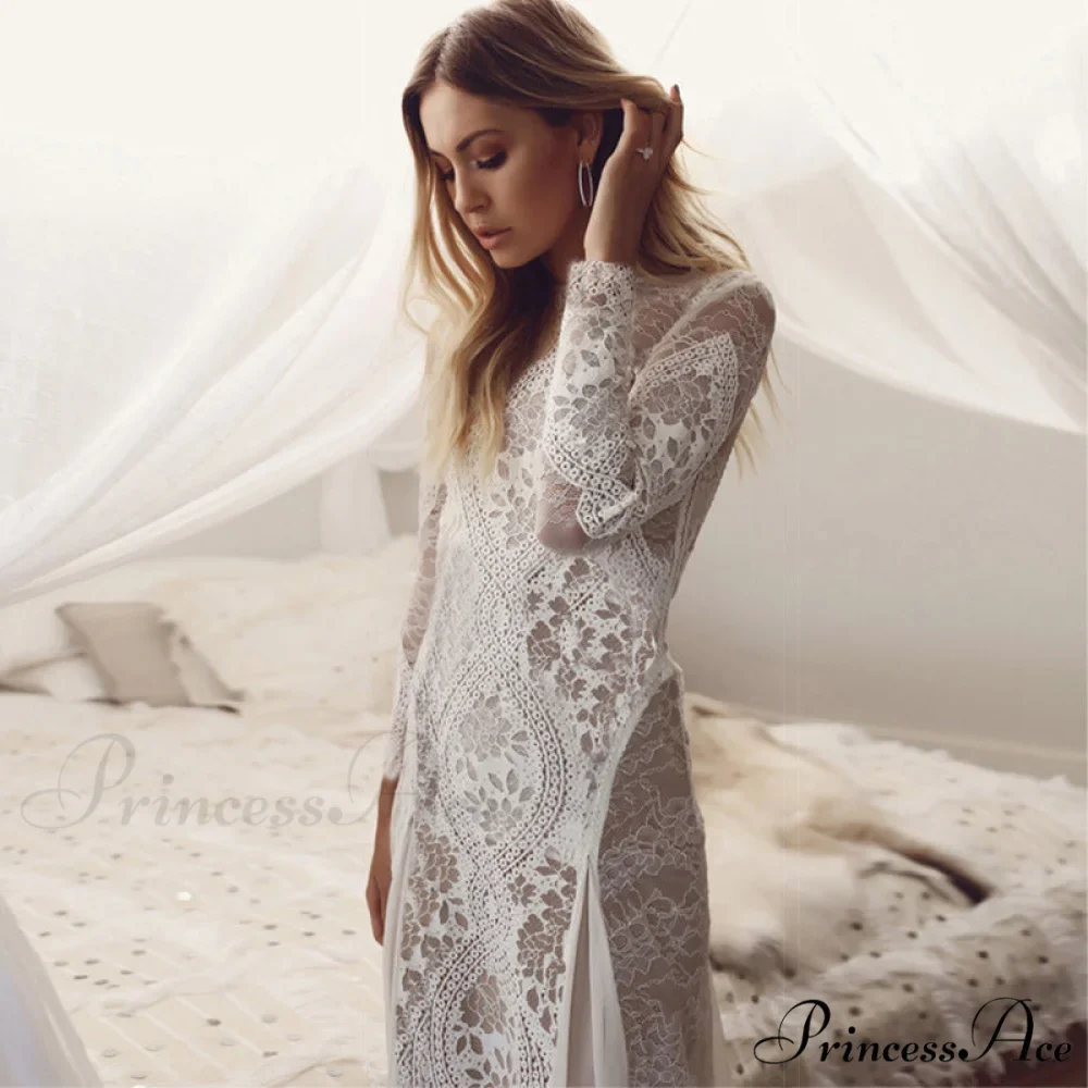 Ivory Lace Trimmed Form-Fitting Evening Bridal Gown - Image 3