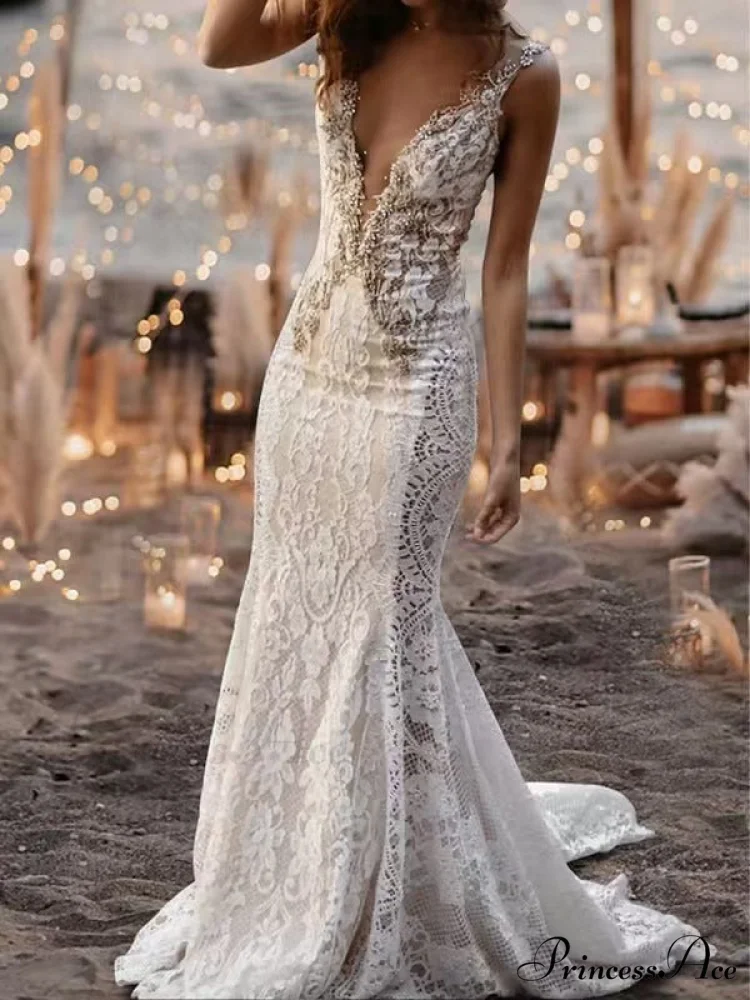 Lace Plunging Neckline Mermaid Bridal Gown - Image 4