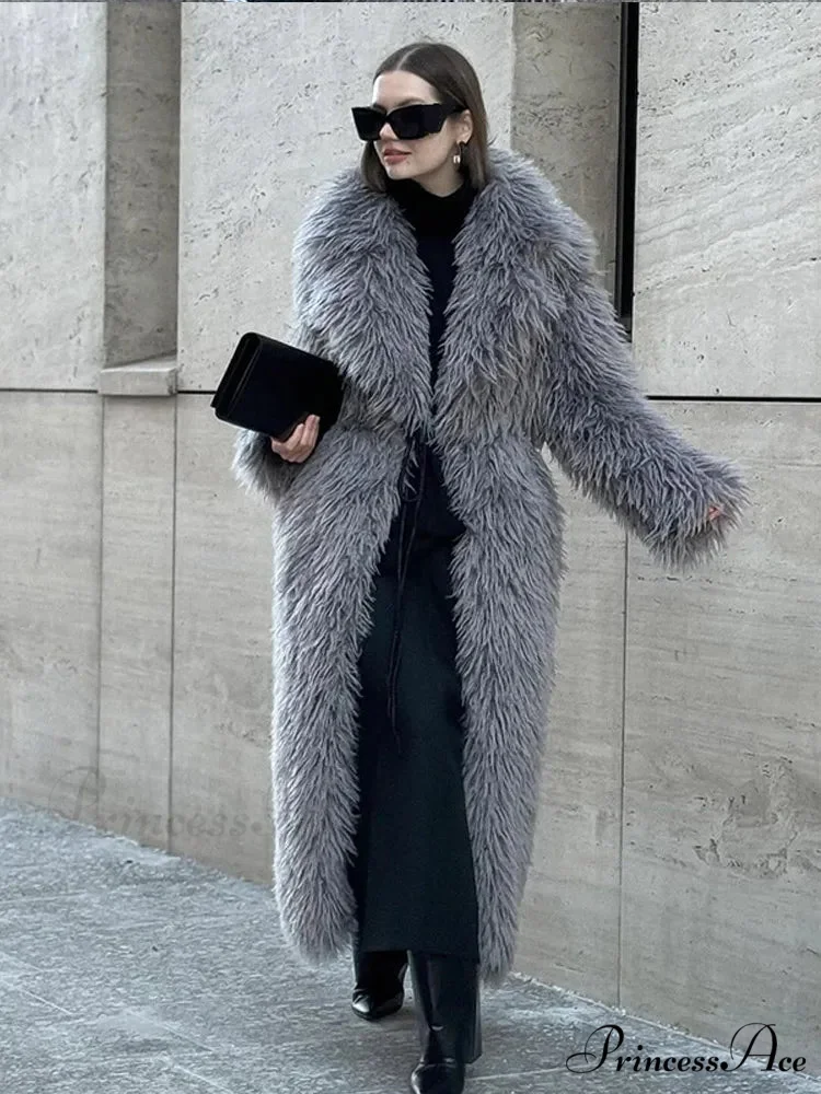 Large Collar Extended Furry Fox Jacket - Image 4