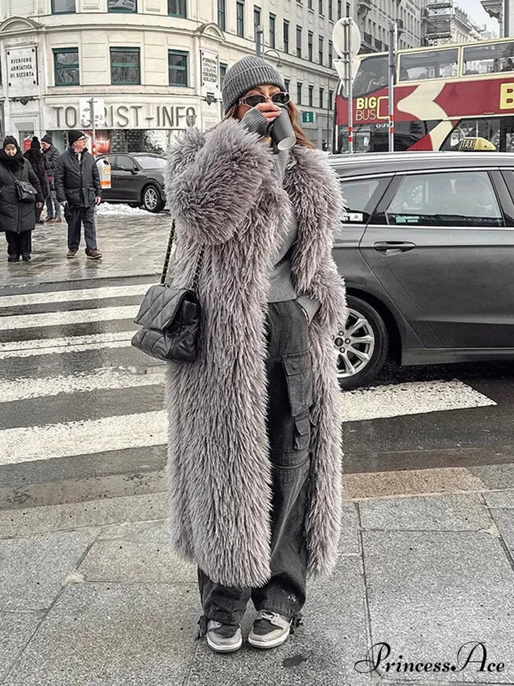 Large Collar Extended Furry Fox Jacket - Image 5