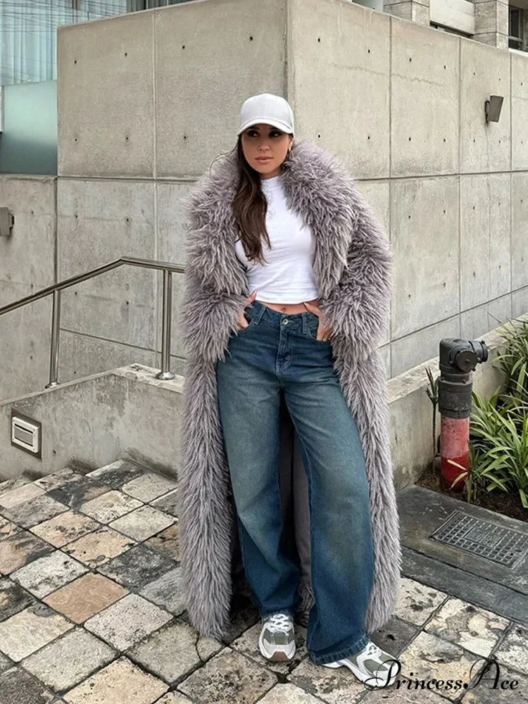 Large Collar Extended Furry Fox Jacket - Image 6