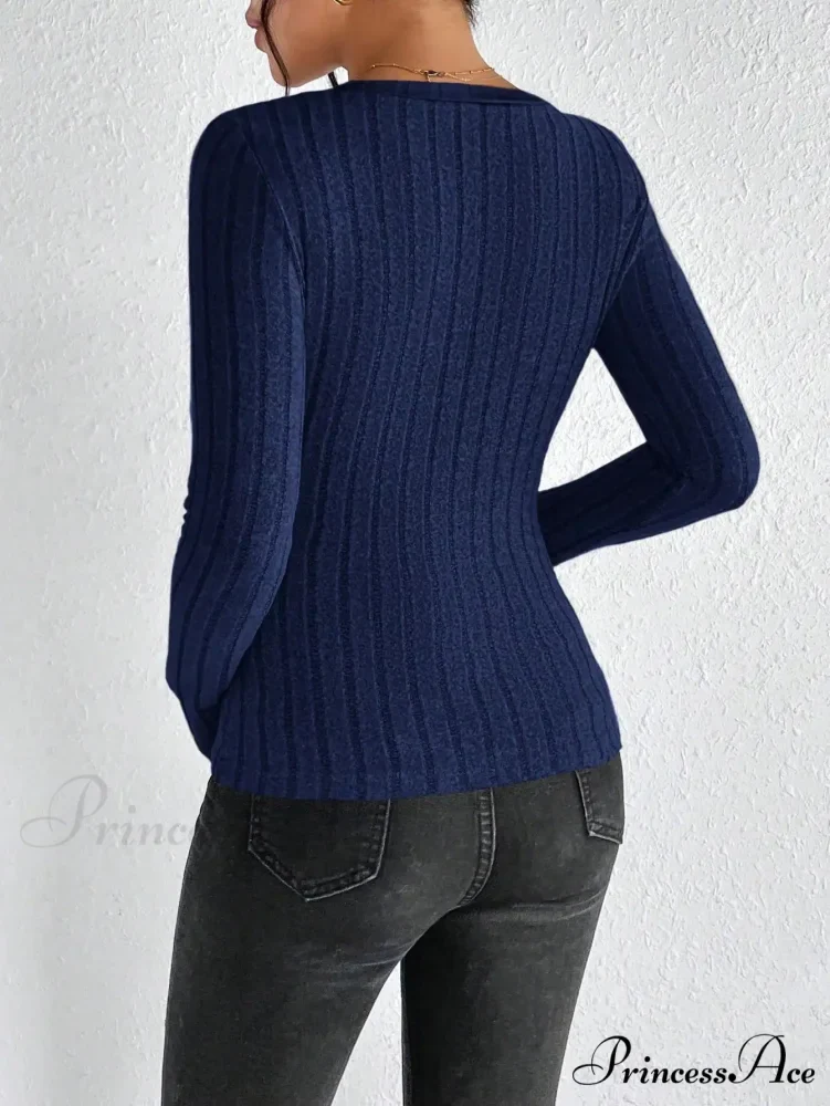 Light Deluxe Basic Sleek Cozy V-Neck Pullover Top Women - Image 2