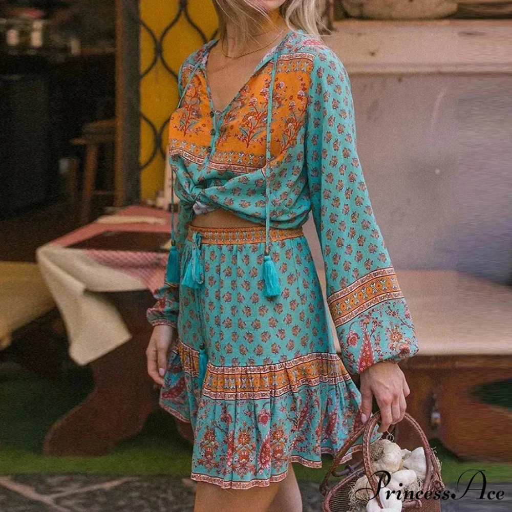 Long Sleeve Flower Pattern V-Neck Fringe Bohemian Top - Image 2