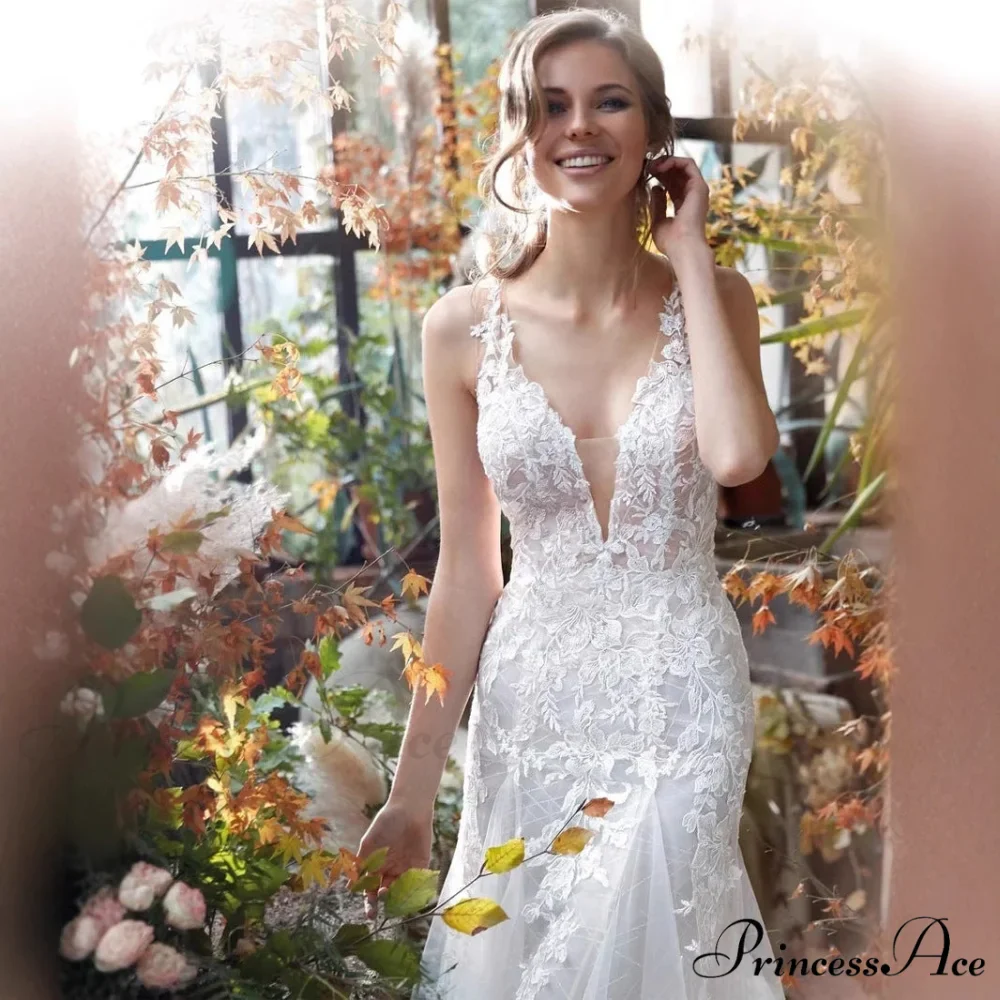 Low-cut Silk Trumpet Bridal Gown - Image 3