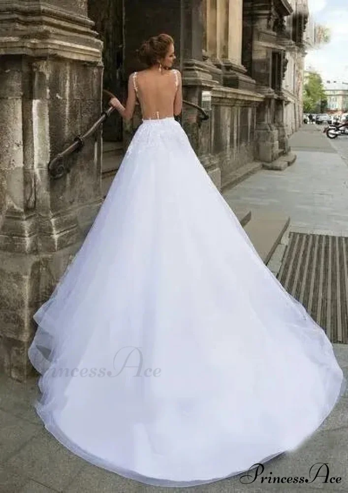 Low-cut Sleeveless Lace Bridal Gown - Image 6