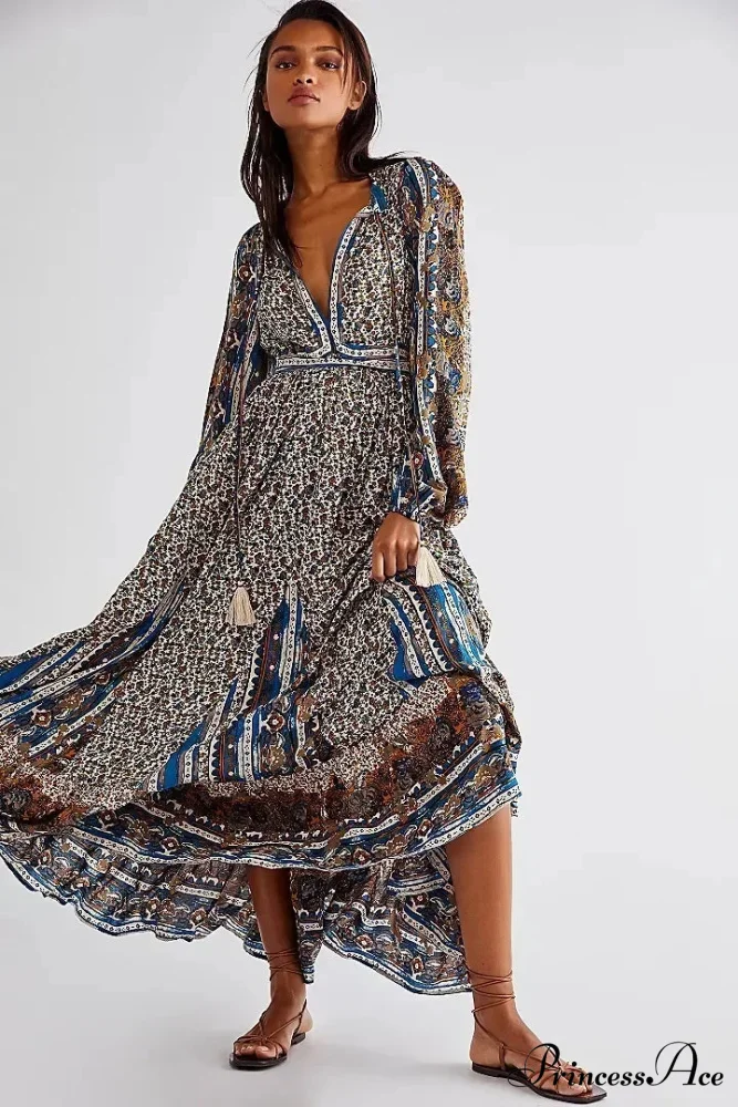 Monochromatic Hue V-neck Flounce Sleeve Summer Boho Dress - Image 5