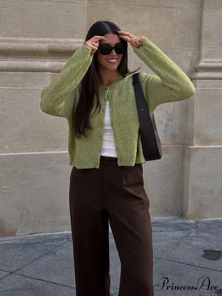 Monochromatic Slim Fit Circular Neck Cardigan - Image 2