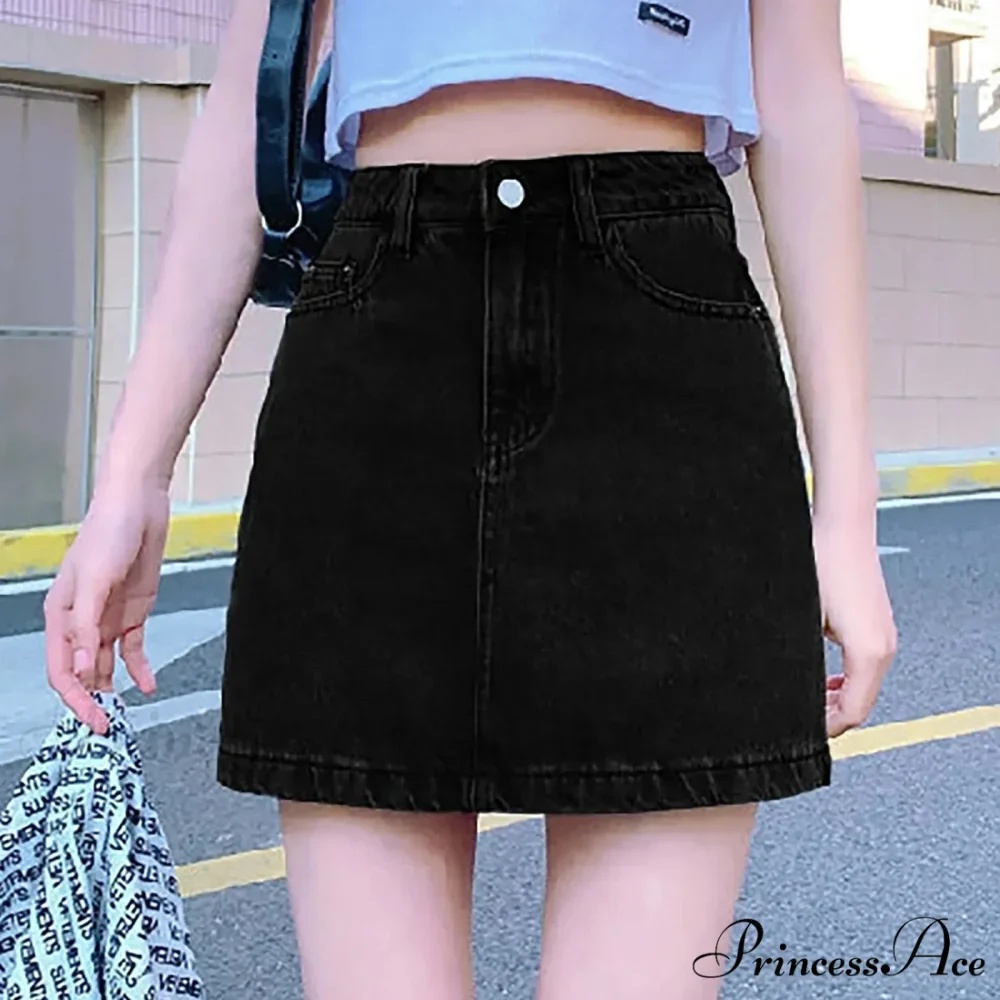 Monochrome Bodycon Denim Skirt - Image 4