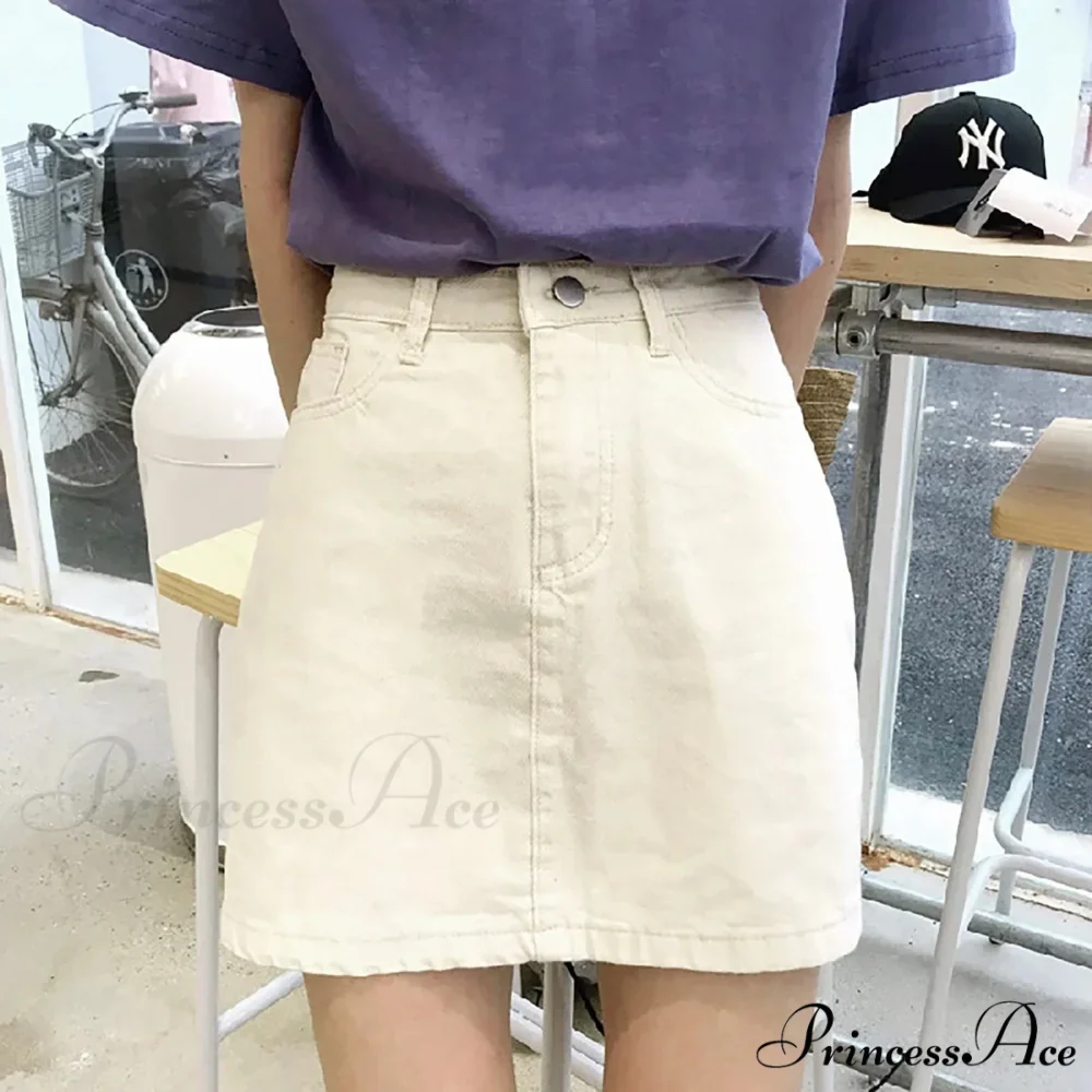 Monochrome Bodycon Denim Skirt - Image 5
