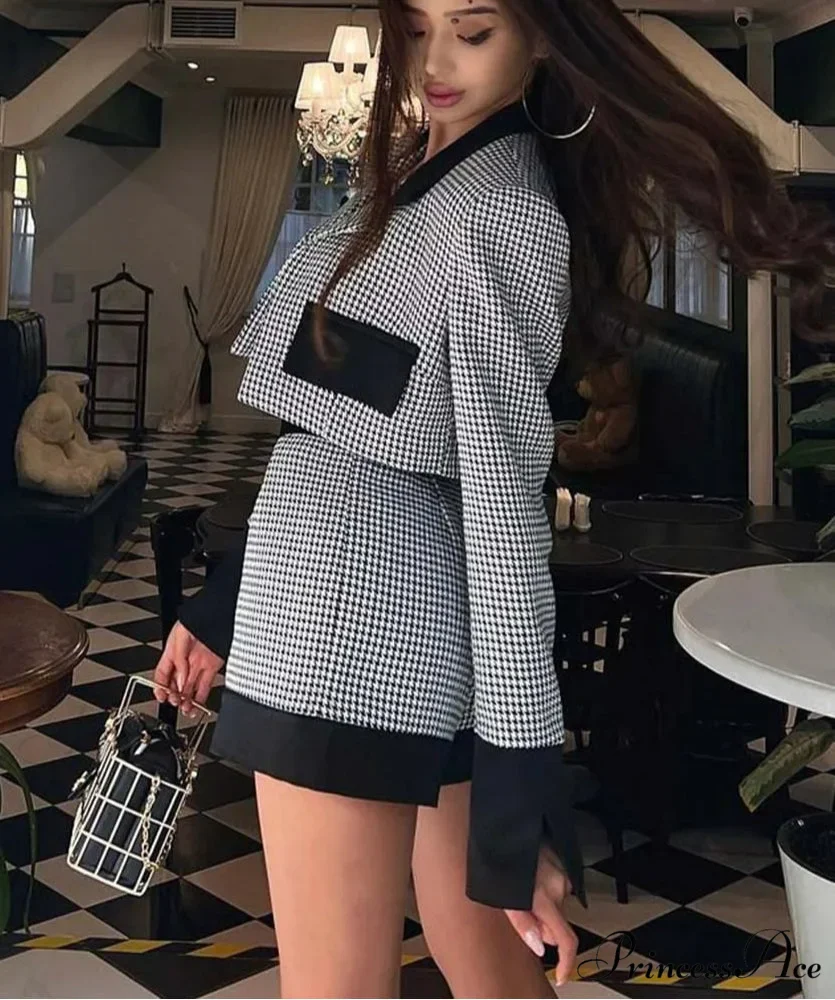 Monochrome Patchwork Crop Shorts Workplace Two Piece Set - Image 2