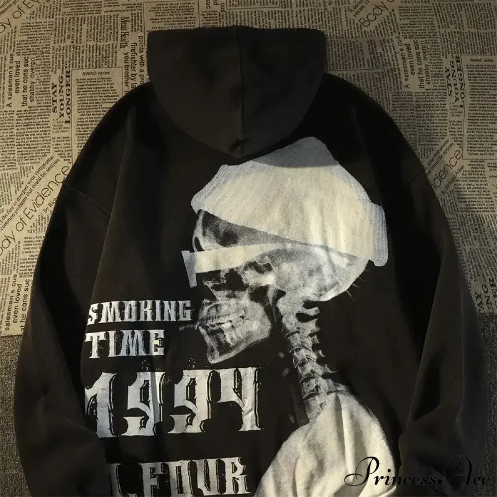 Mysterious Breeze Skull Design Informal Hoodie - Image 2