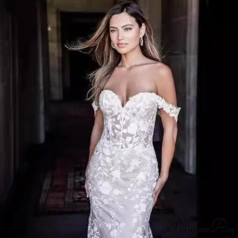 Off-The-Shoulder Lace Mermaid Bridal Wedding Gown - Image 4