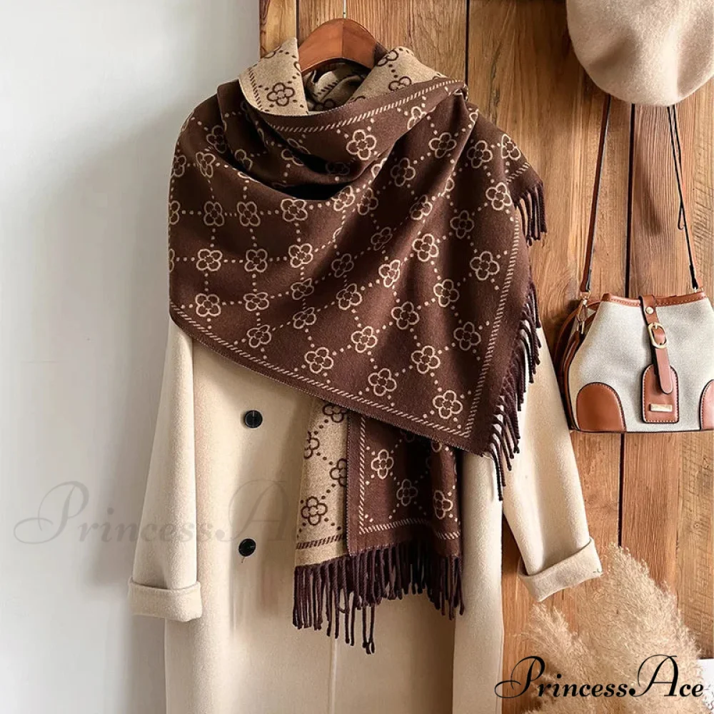 Opulent Flowery Cashmere Winter Scarf - Image 5