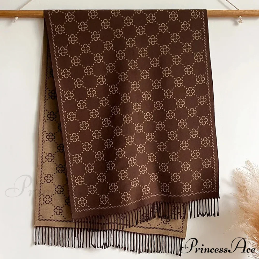 Opulent Flowery Cashmere Winter Scarf - Image 6