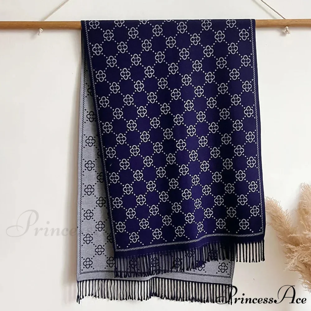 Opulent Flowery Cashmere Winter Scarf - Image 7