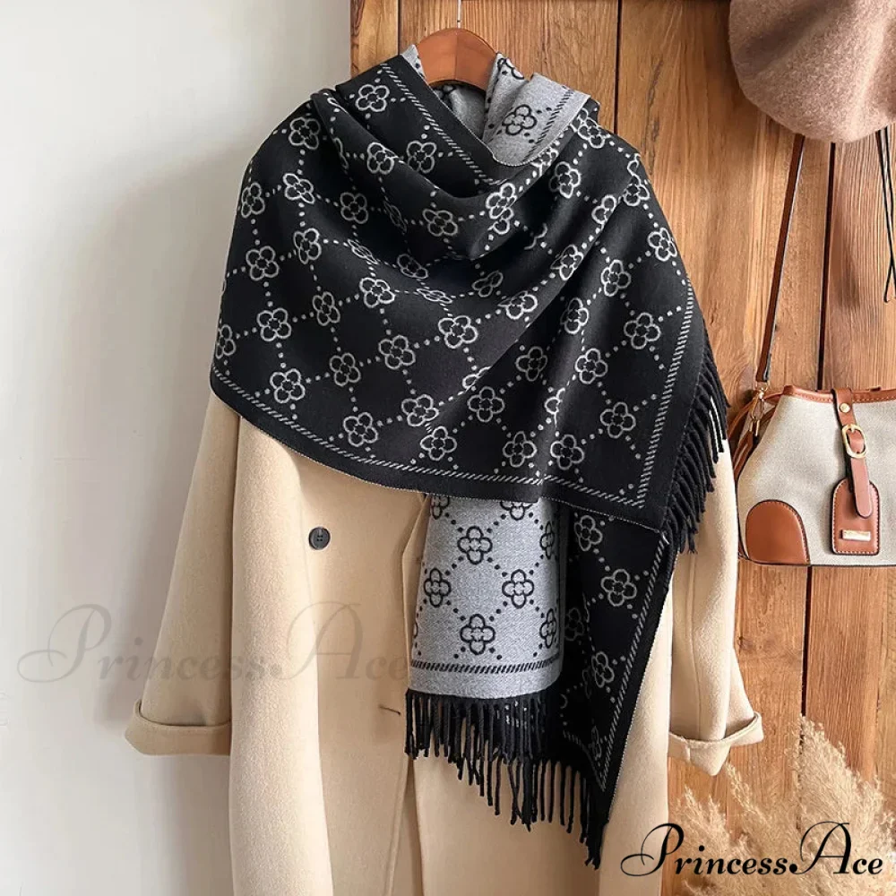 Opulent Flowery Cashmere Winter Scarf - Image 9