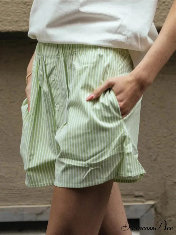 Patterned Button Tall Waist Short - Image 3