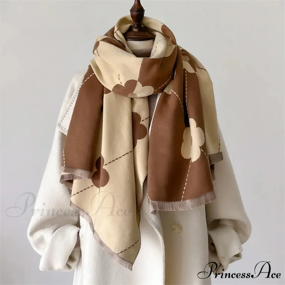 Patterned Cashmere Winter Scarf - Image 8