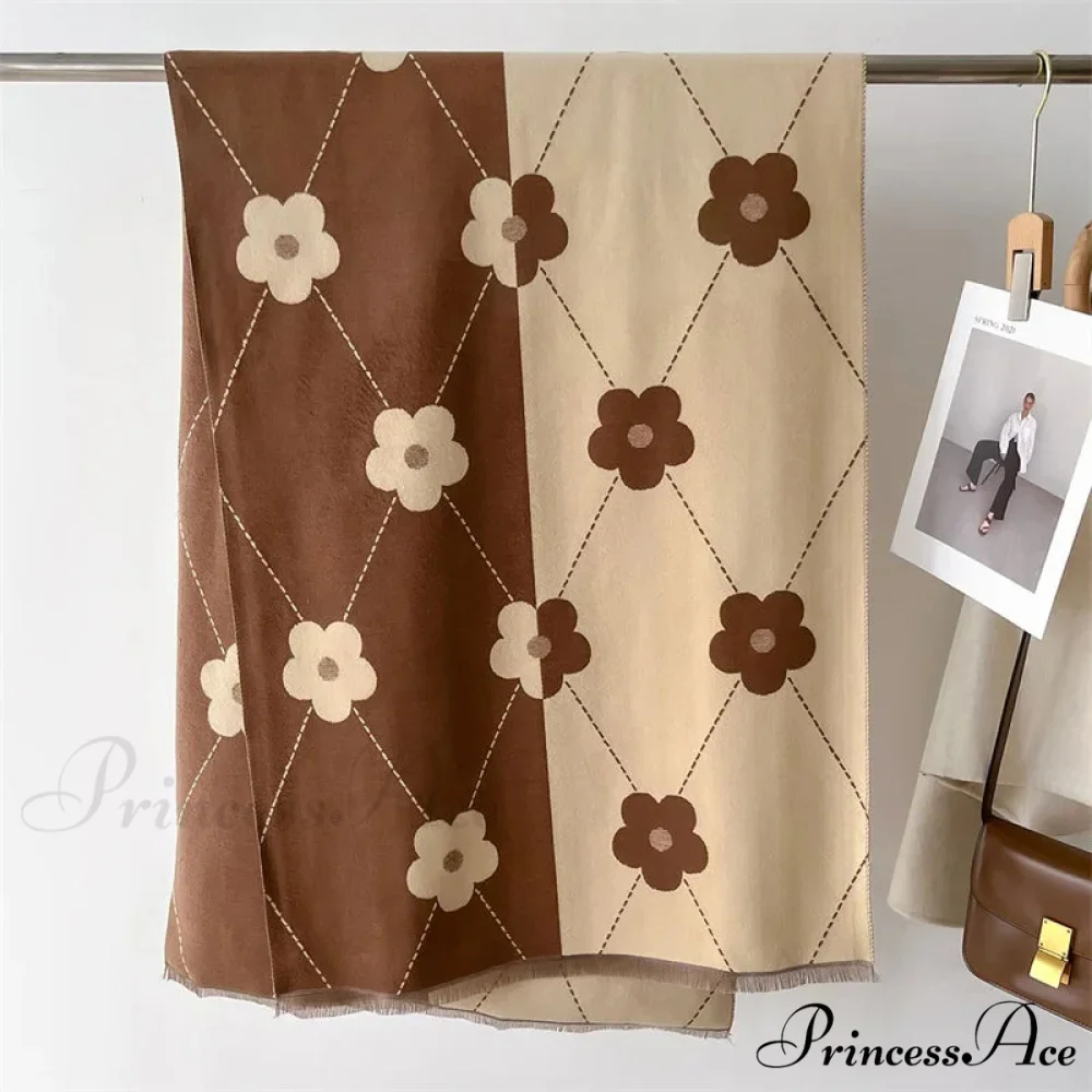 Patterned Cashmere Winter Scarf - Image 9