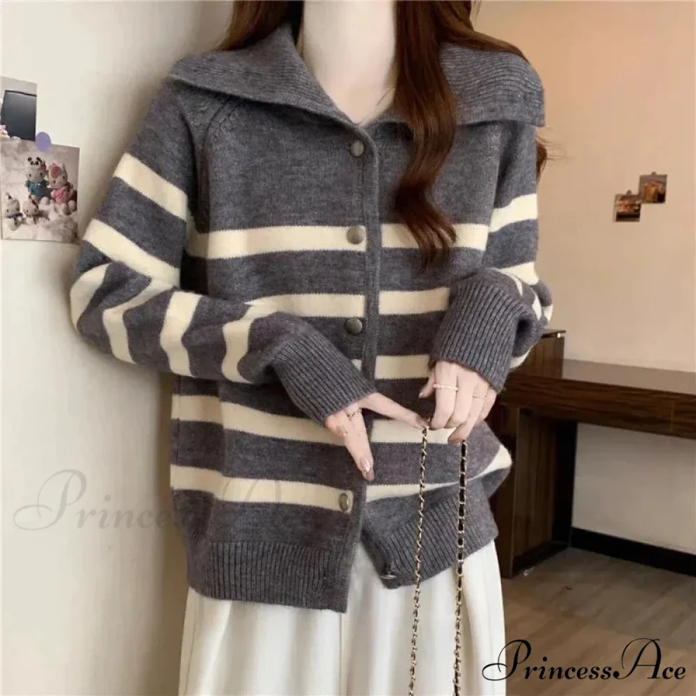 Patterned Polo Neck Slimming Cardigan - Image 4