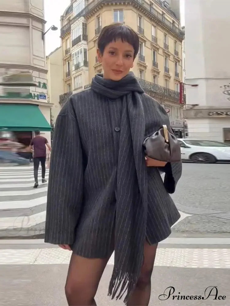 Patterned Solitary Buttoned Wool Overcoat - Image 6