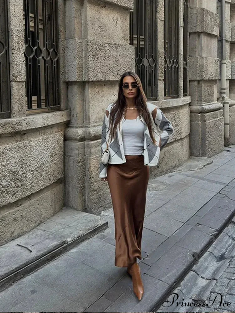 Printed Crewneck Contrasting Sweater - Image 6