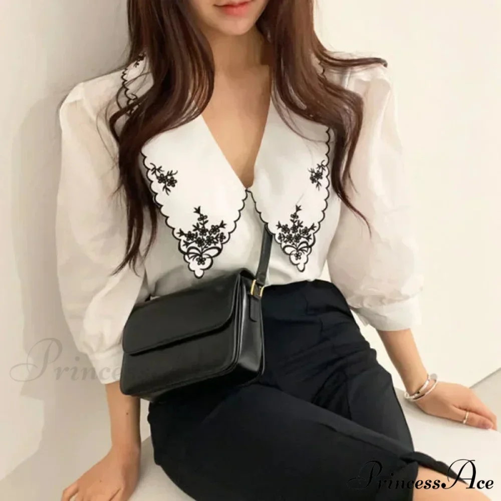 Puff Extended Sleeve Flower Stitch Blouse - Image 4