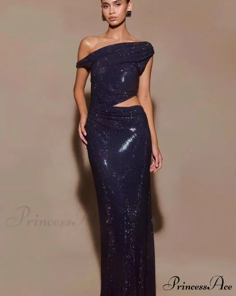 Remove Rhinestone Halter Slit Prom Dress - Image 3