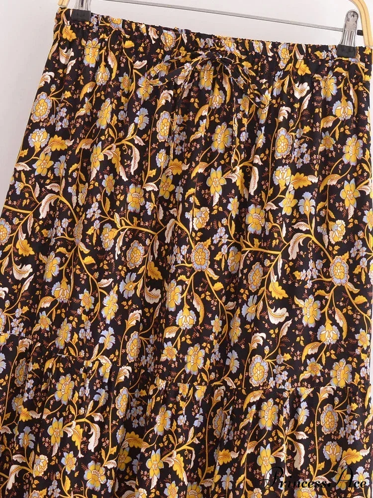 Retro Free-Spirited Women Flowered Printed Stretchy Seaside Bohemian Pleated Skirt - Image 2