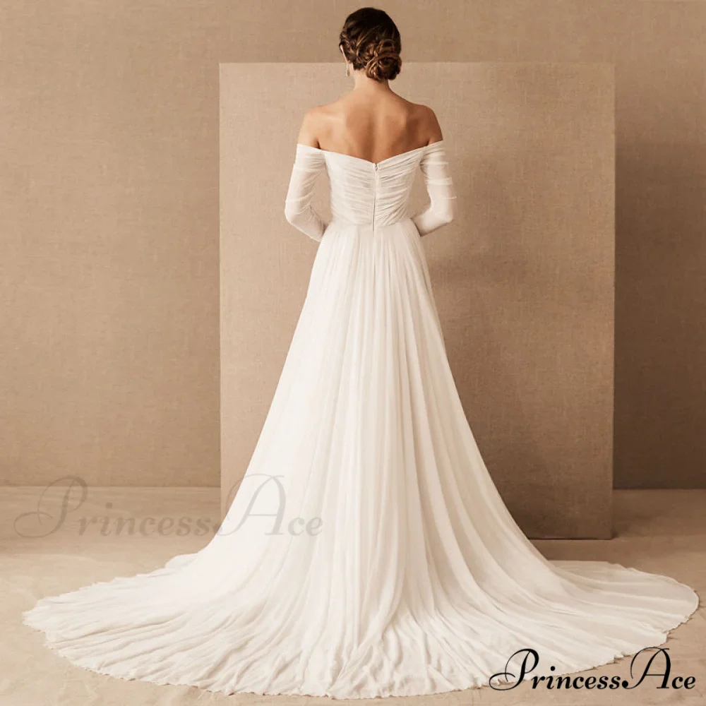Retro Off-The-Shoulder Outdoor Wedding Gown - Image 3