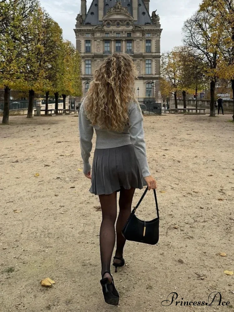 Round-neck Baggy Button-up Cardigan - Image 4