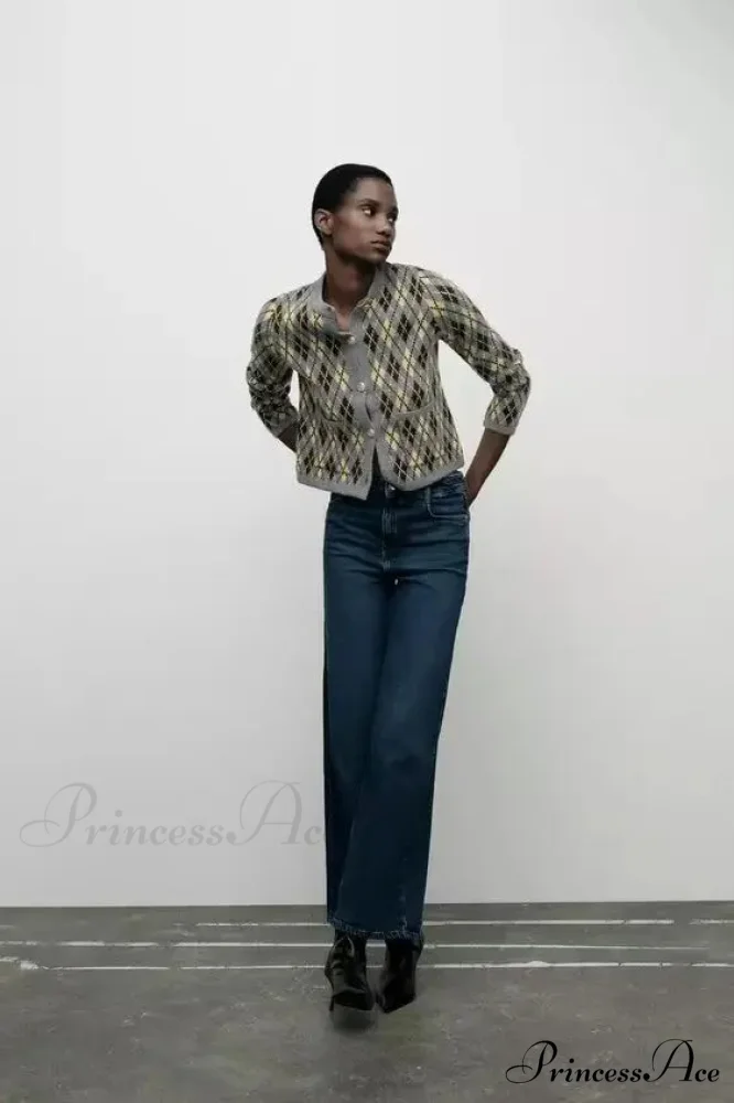Round Neck Knitted Cardigan - Image 2