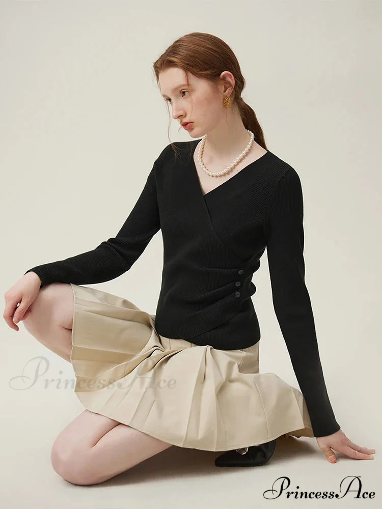 Simple V-neck Knit Lower Sweater - Image 6