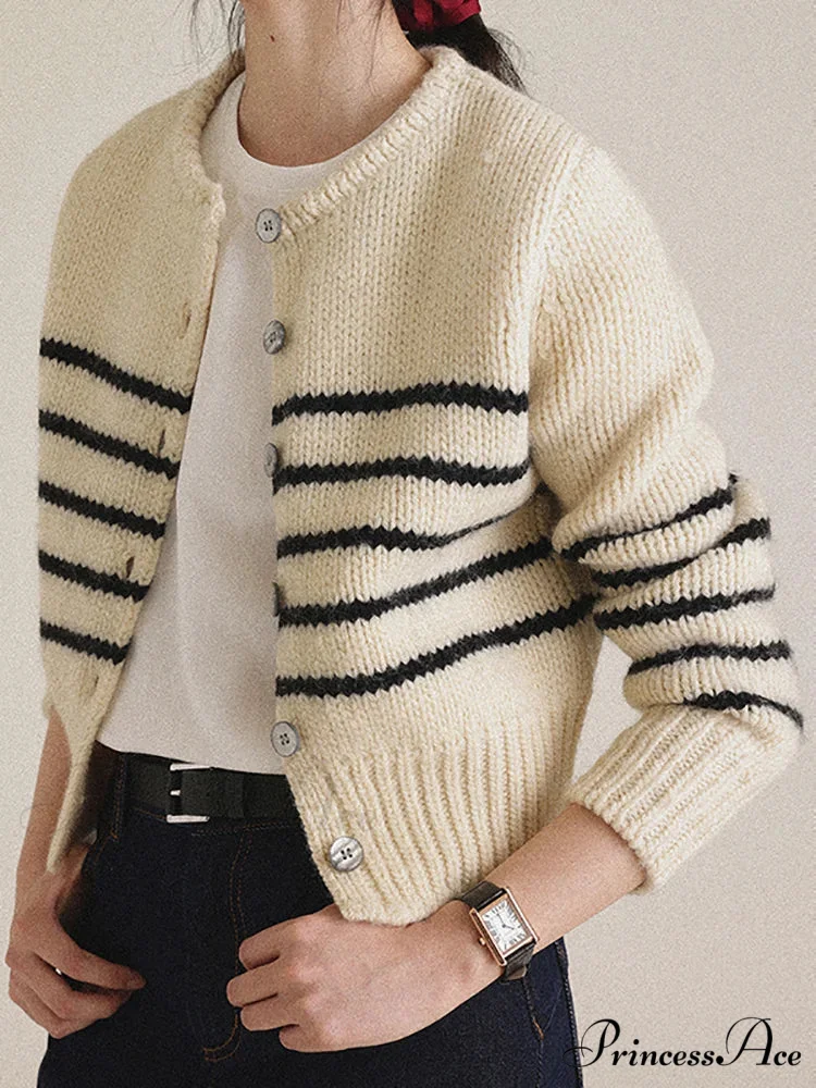 Single-breasted Banded Knitted Cardigan - Image 6