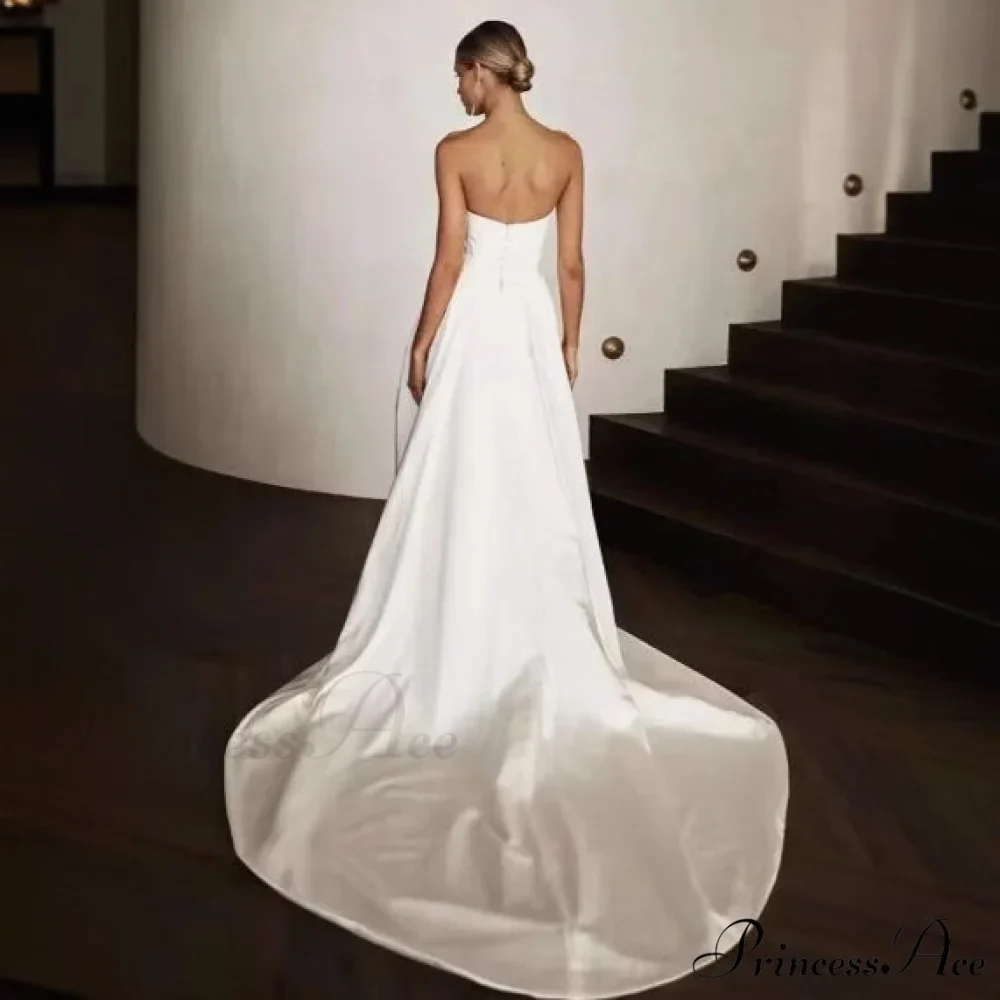 Sleeveless Dual-Slit Trumpet Bridal Gown - Image 3