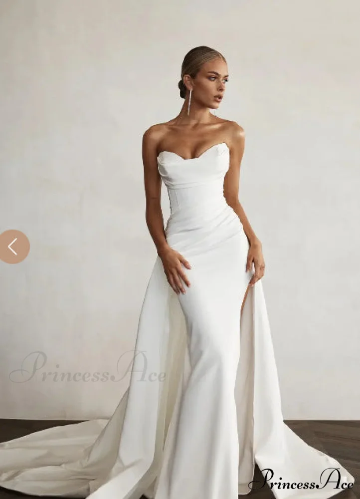 Sleeveless Dual-Slit Trumpet Bridal Gown - Image 4