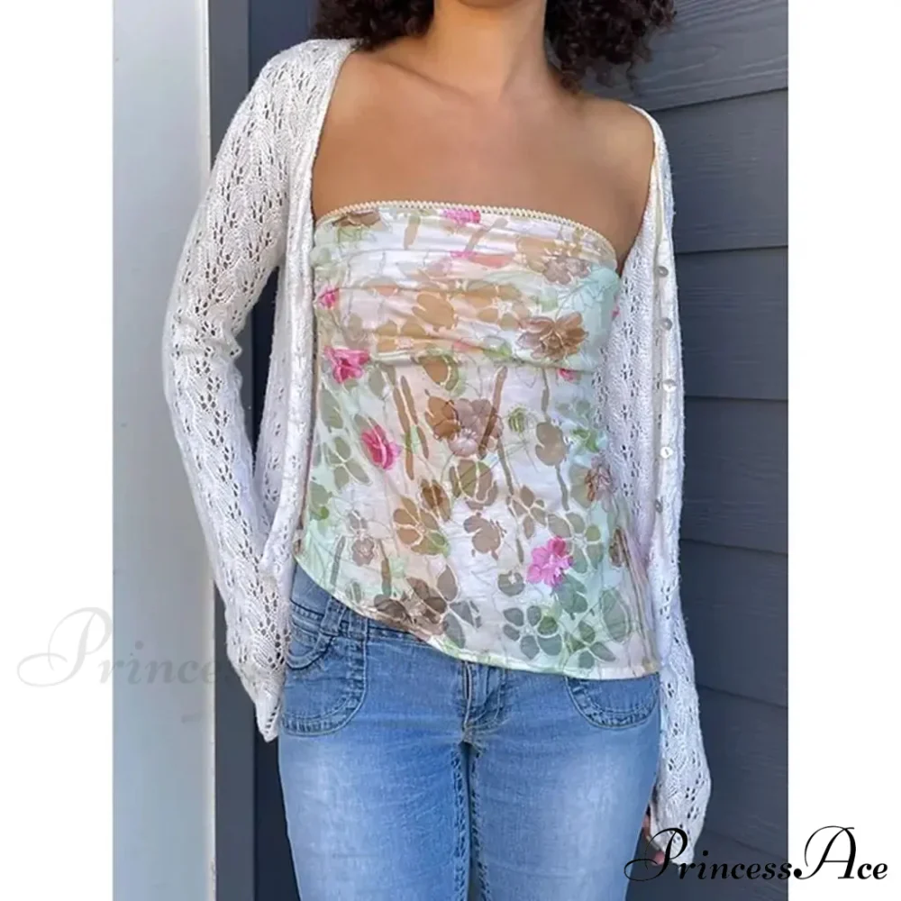 Sleeveless Floral Pattern Cropped Top - Image 3