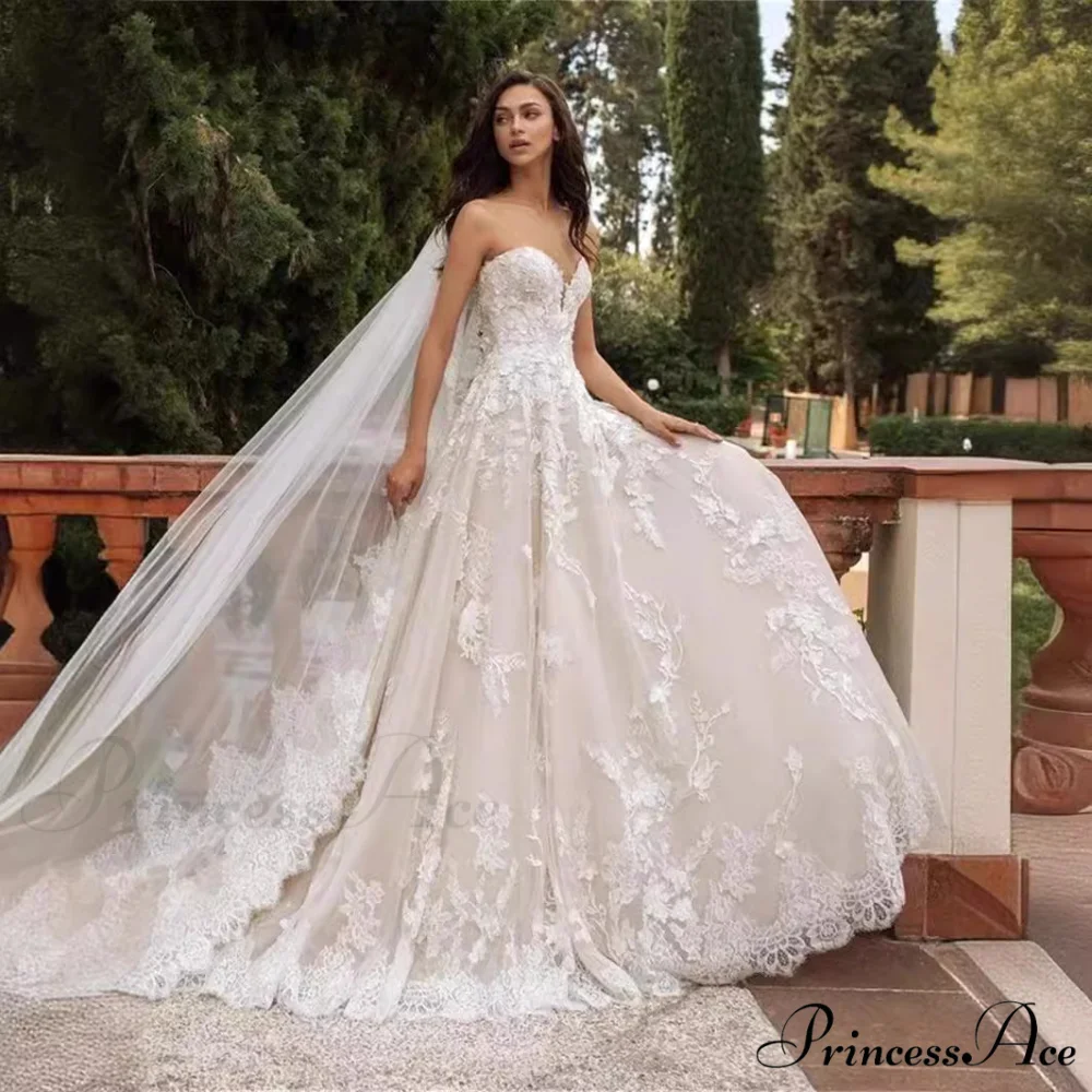 Sleeveless Lace Ball Gown Wedding Dress - Image 5