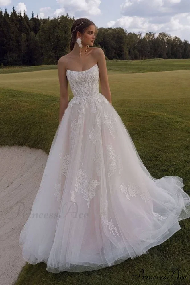 Sleeveless Lace Ball Gown Wedding Dress - Image 3