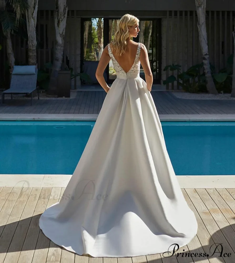 Sleeveless Lace Evening Gown Wedding Dress - Image 5