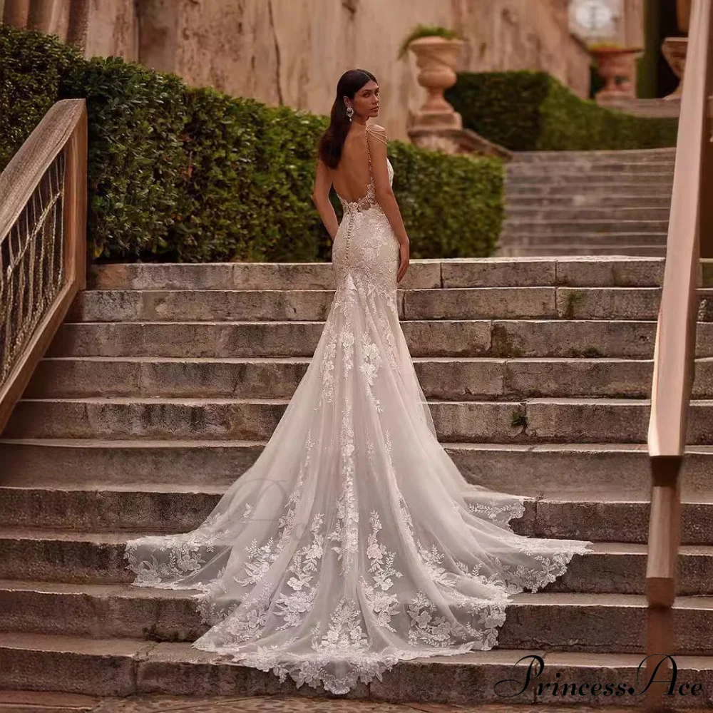 Sleeveless Lace Trumpet Evening Wedding Gown - Image 2