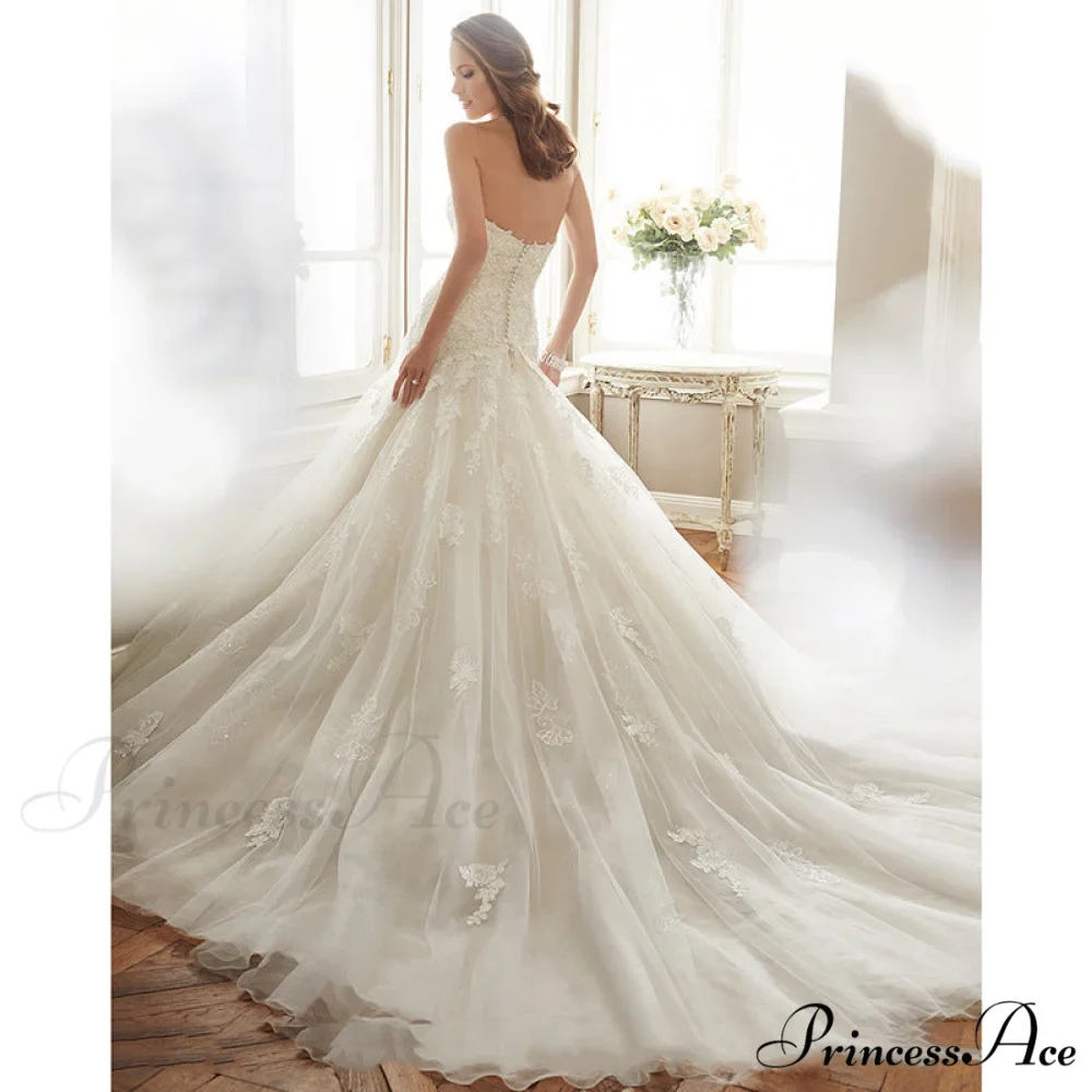Sleeveless Trumpet Lace Bridal Gown - Image 2