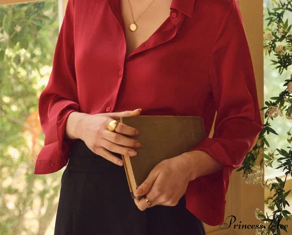 Smooth Solid Extended Sleeve Turtleneck Blouse - Image 10
