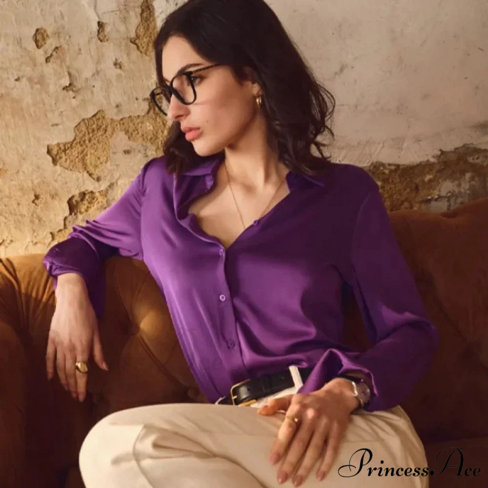 Smooth Solid Extended Sleeve Turtleneck Blouse - Image 2